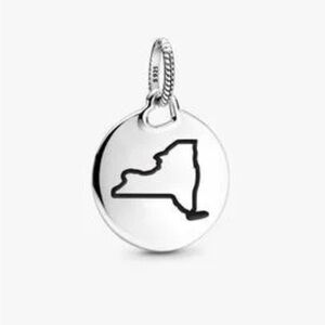Pandora New York Round Pendant 925